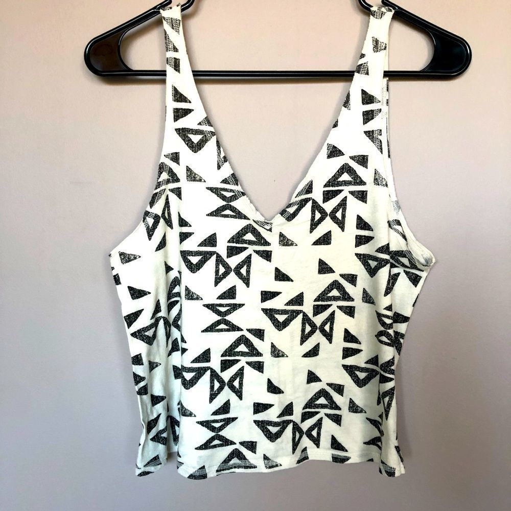 urban outfitters cropped tank S